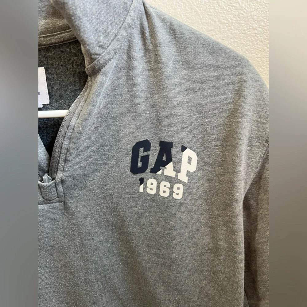 Boys Gap grey‎ quarter zip up sweater size M